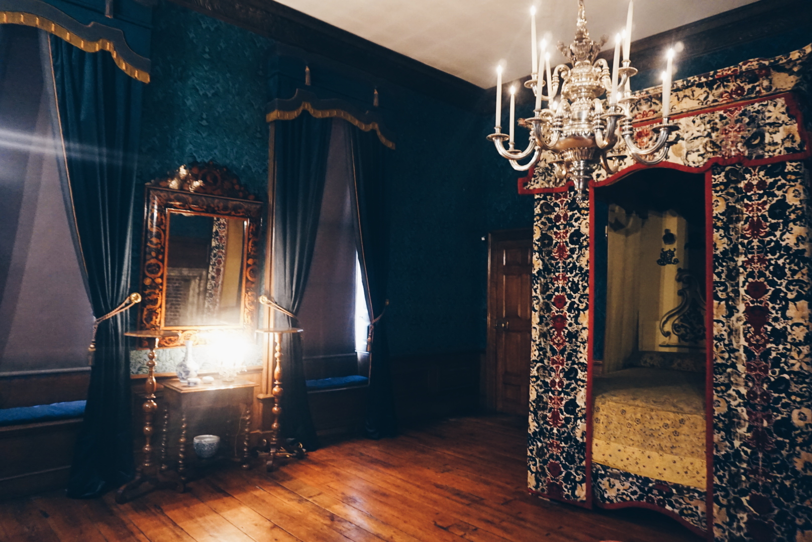 Kensington Palace The Queen's State Apartments Bedroom | The LDN Gal