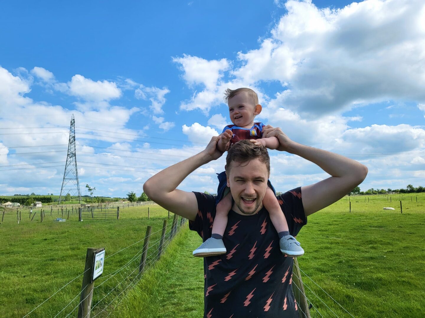 Hogshaw Farm and Wildlife Park | Family Day Out